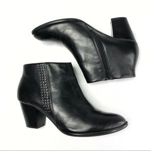 Vionic Orthoheel Georgia Studded Leather Ankle Booties Size 10 Leather